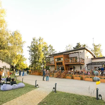 Lake House Resto Brīvdienu mājas *