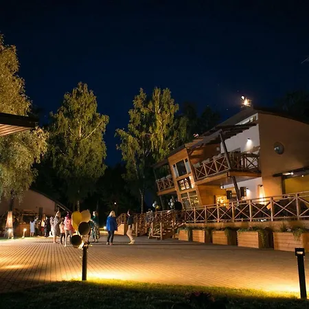 Lake House Resto