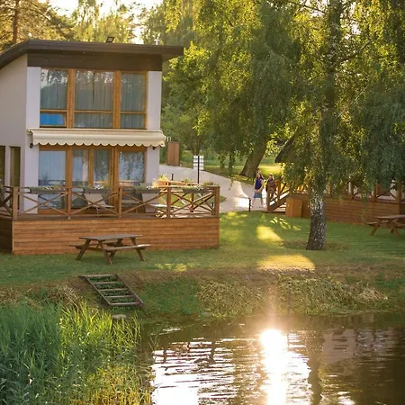 Ferienhaus Lake House Resto